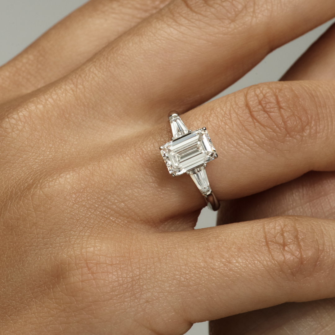EMERALD CUT DIAMOND RING