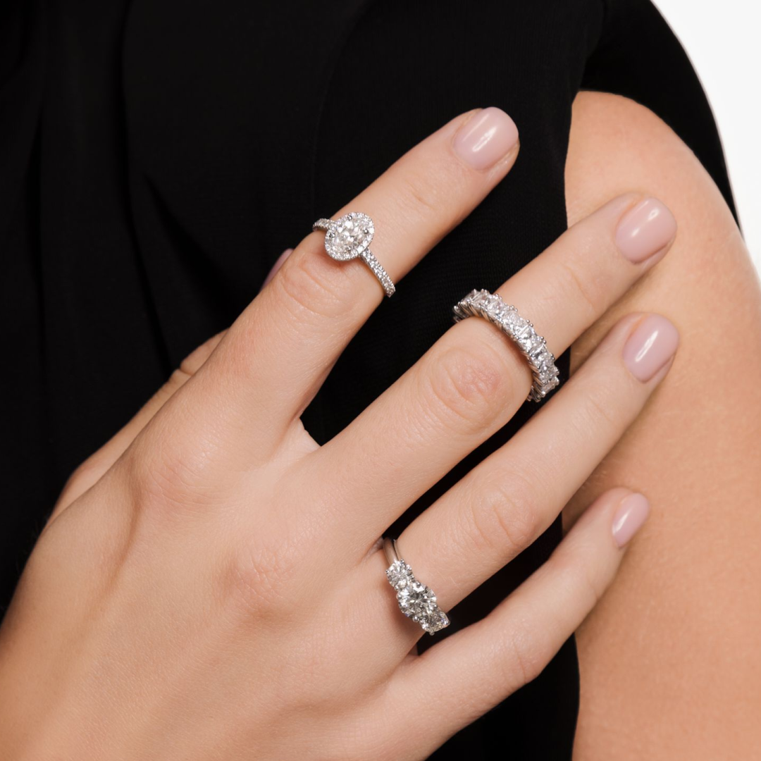 OVAL DIAMOND HALO ENGAGEMENT RING