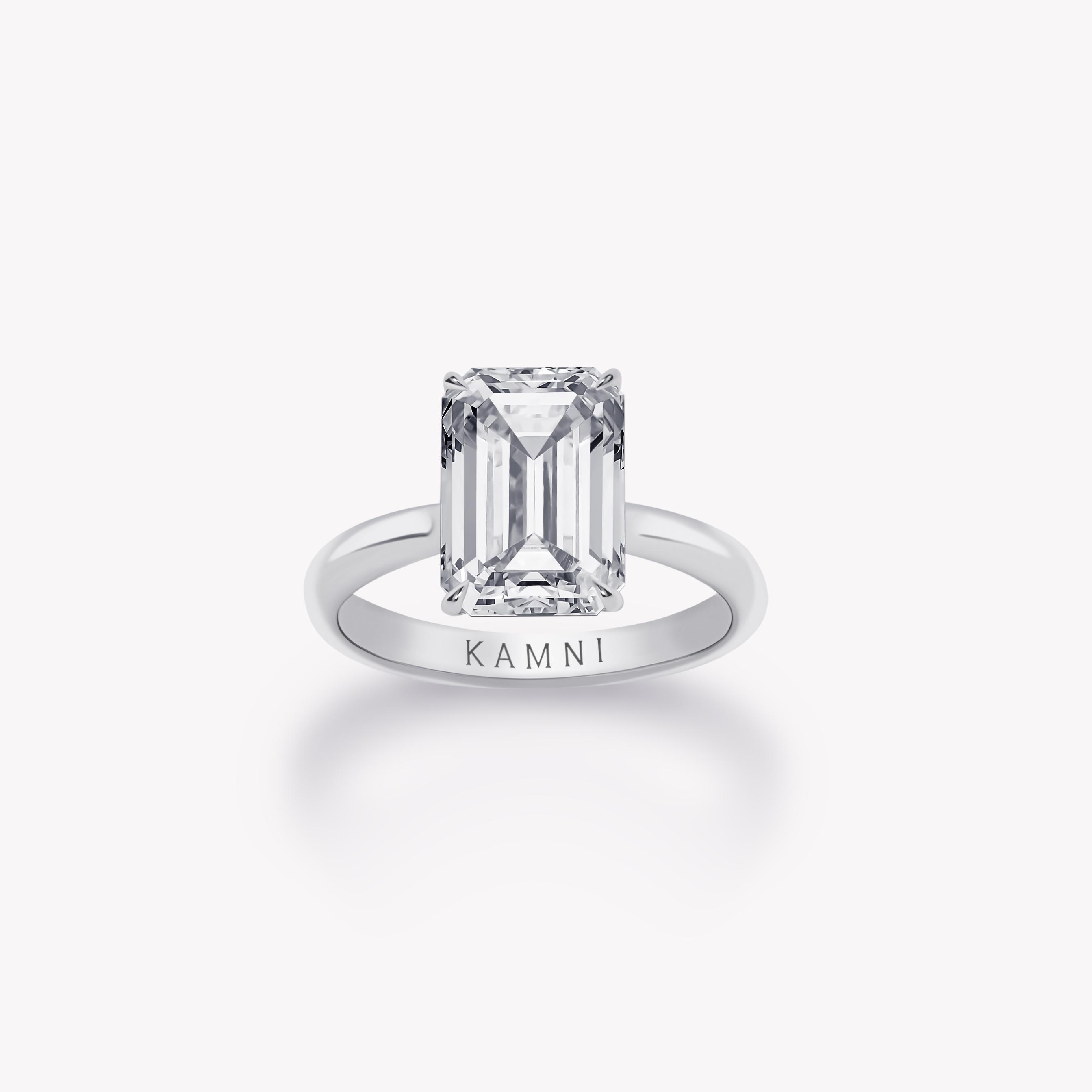 EMERALD CUT DIAMOND RING