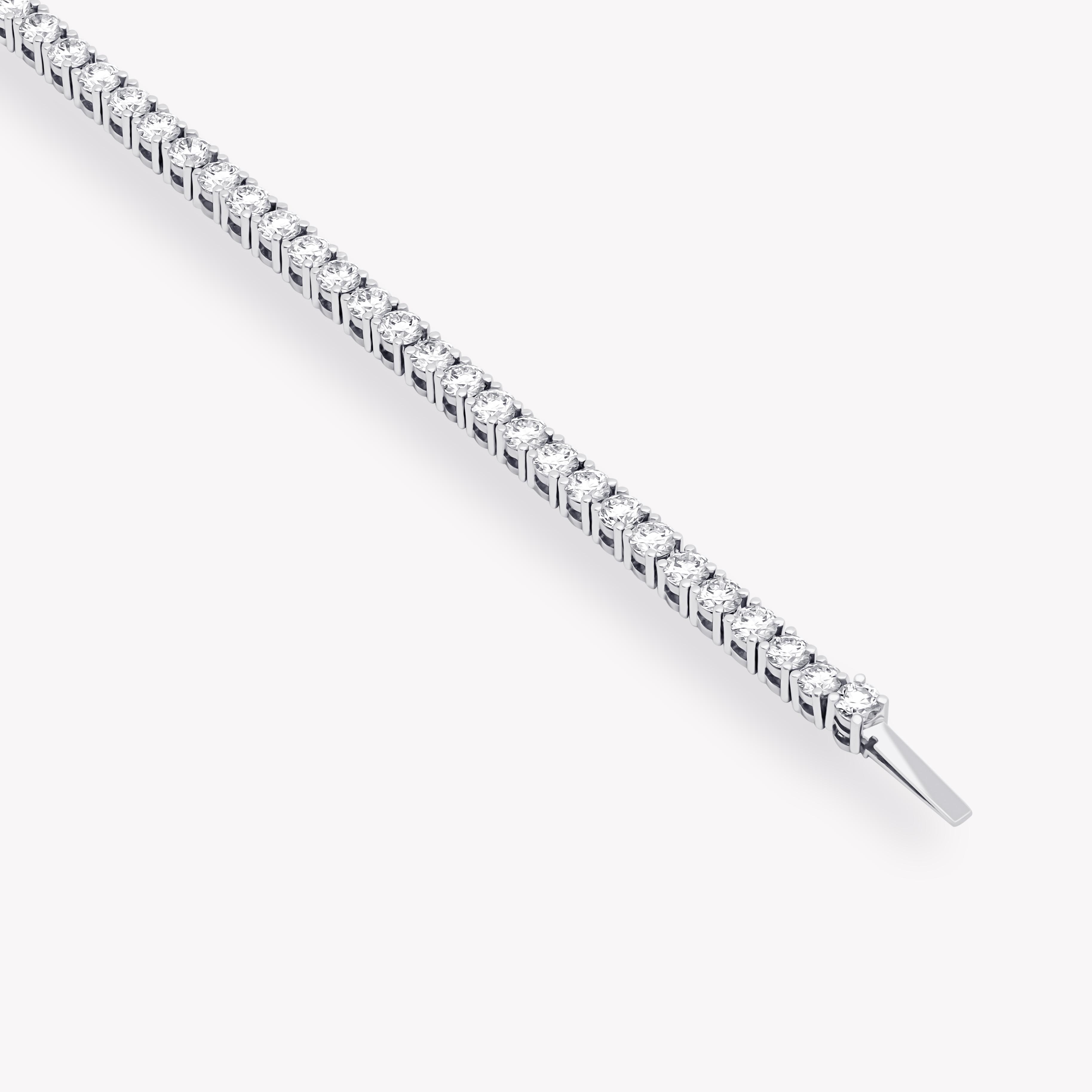 Diamond tennis bracelet
