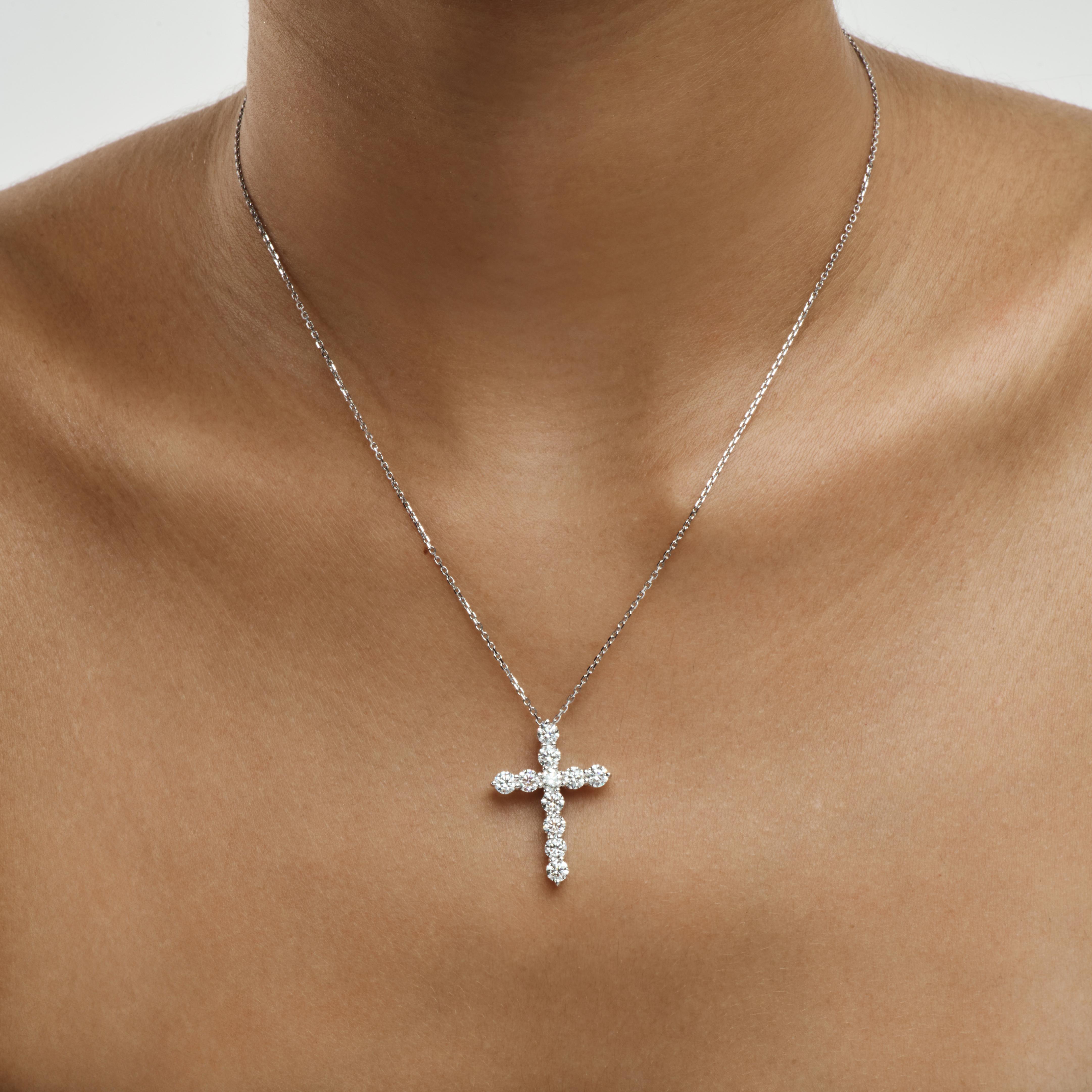 Diamond cross