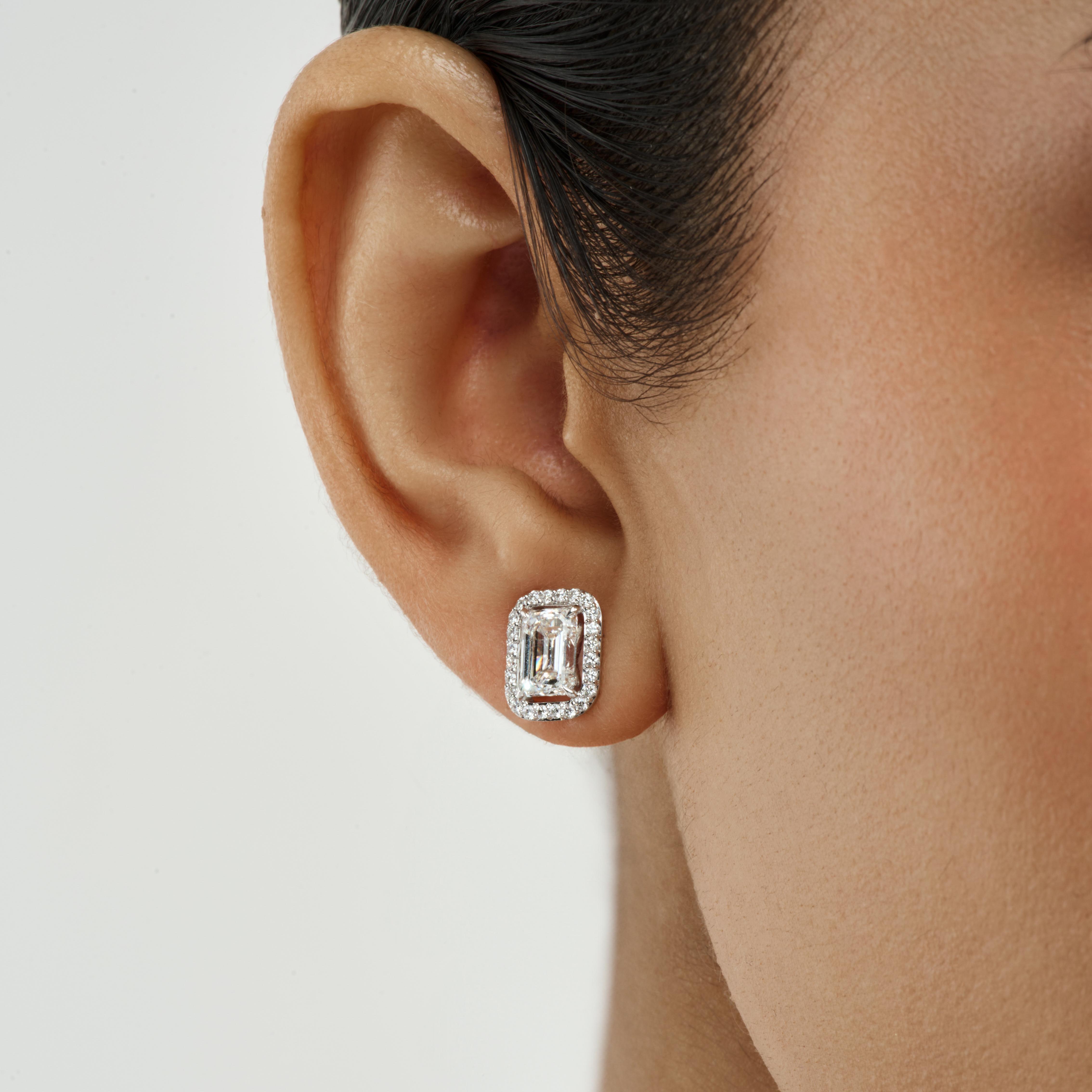 Emerald halo stud earring