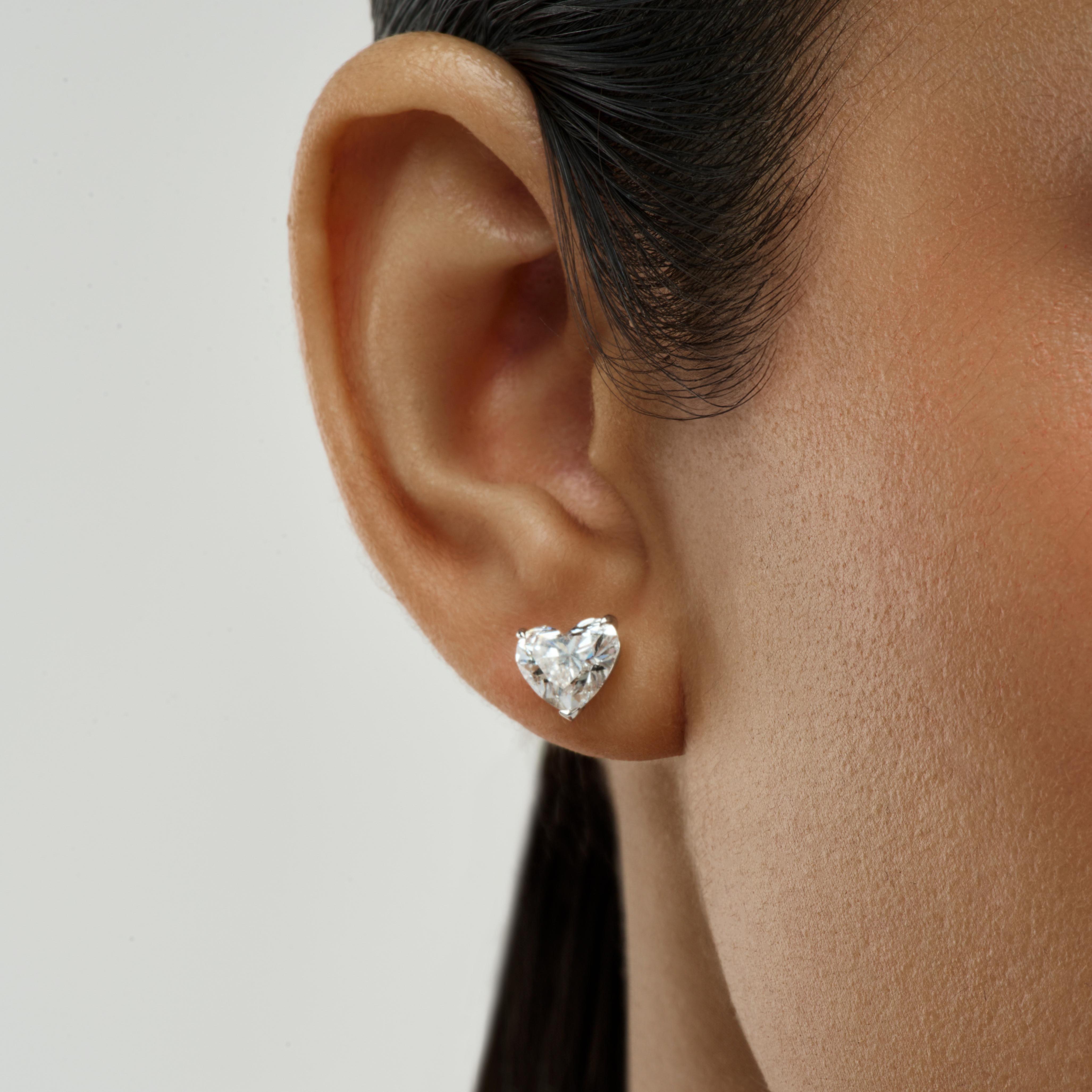 Heart stud earrings 