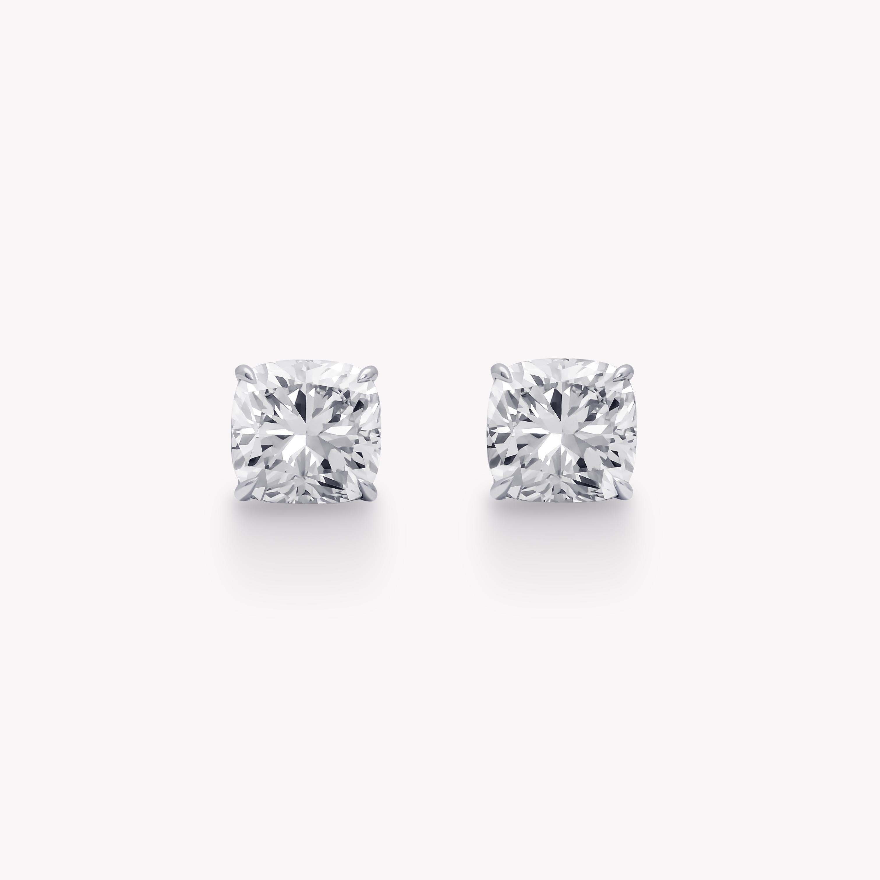Cushion stud earrings