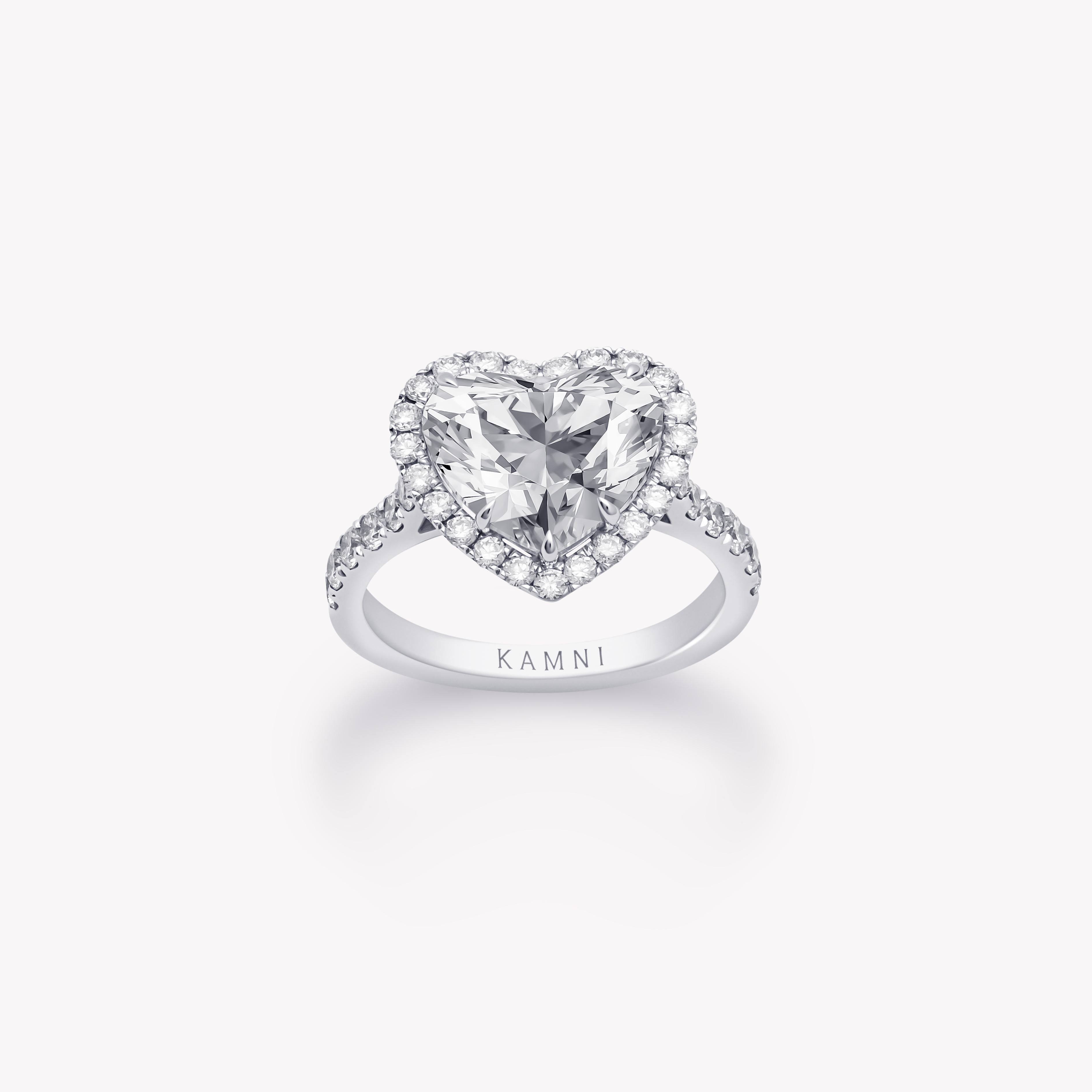 Heart halo ring 