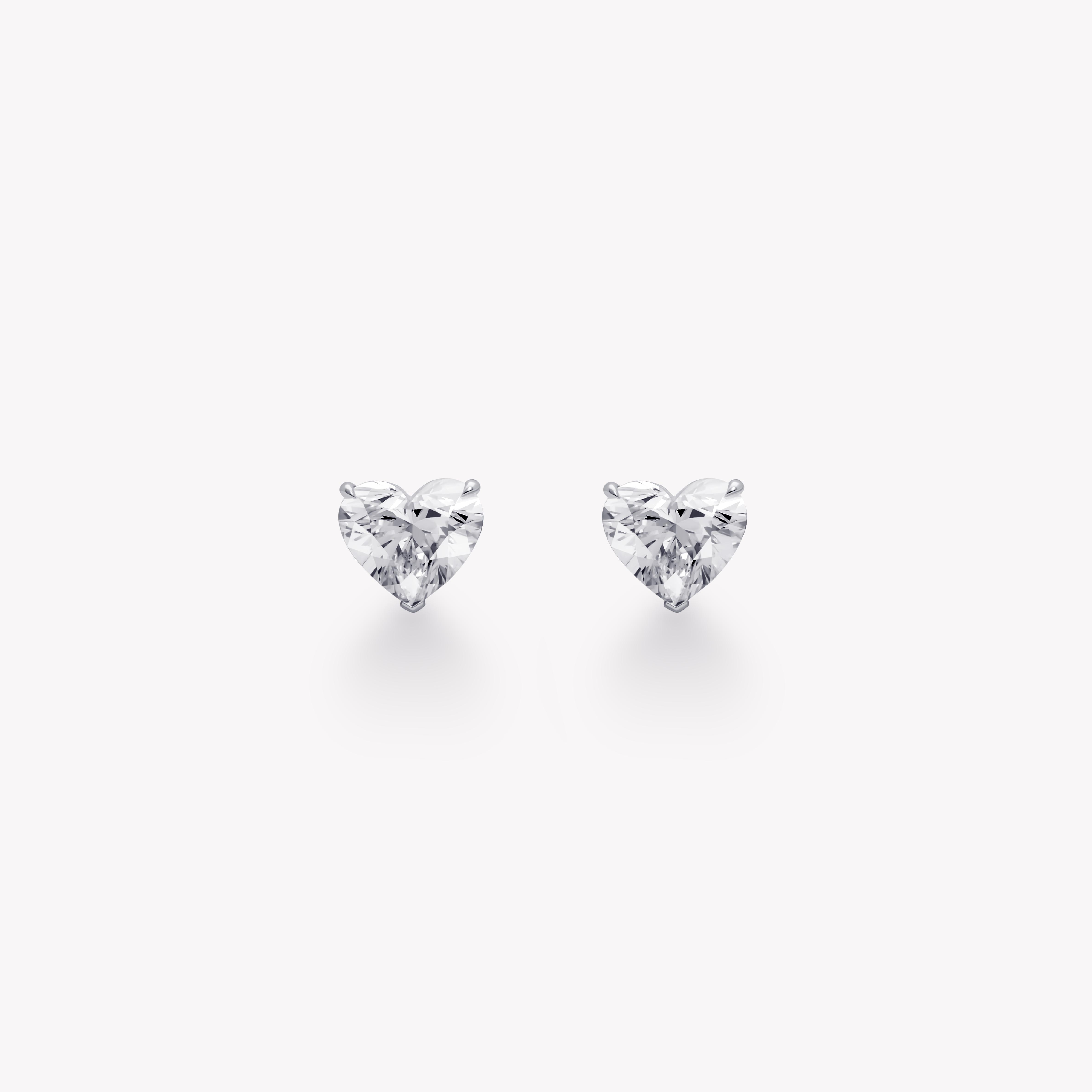 Heart stud earrings 